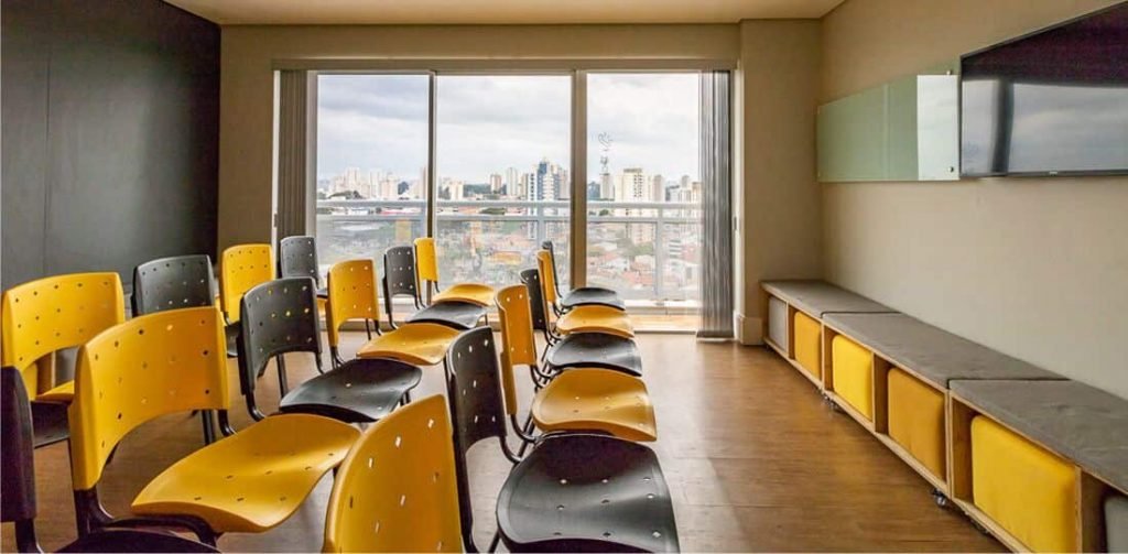 Apis Coworking Sala Palestra Treinamento Cursos